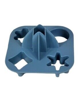 Tupperware #730-5 Country Blue Multi-Shape Canape & Cookie Cutter Set